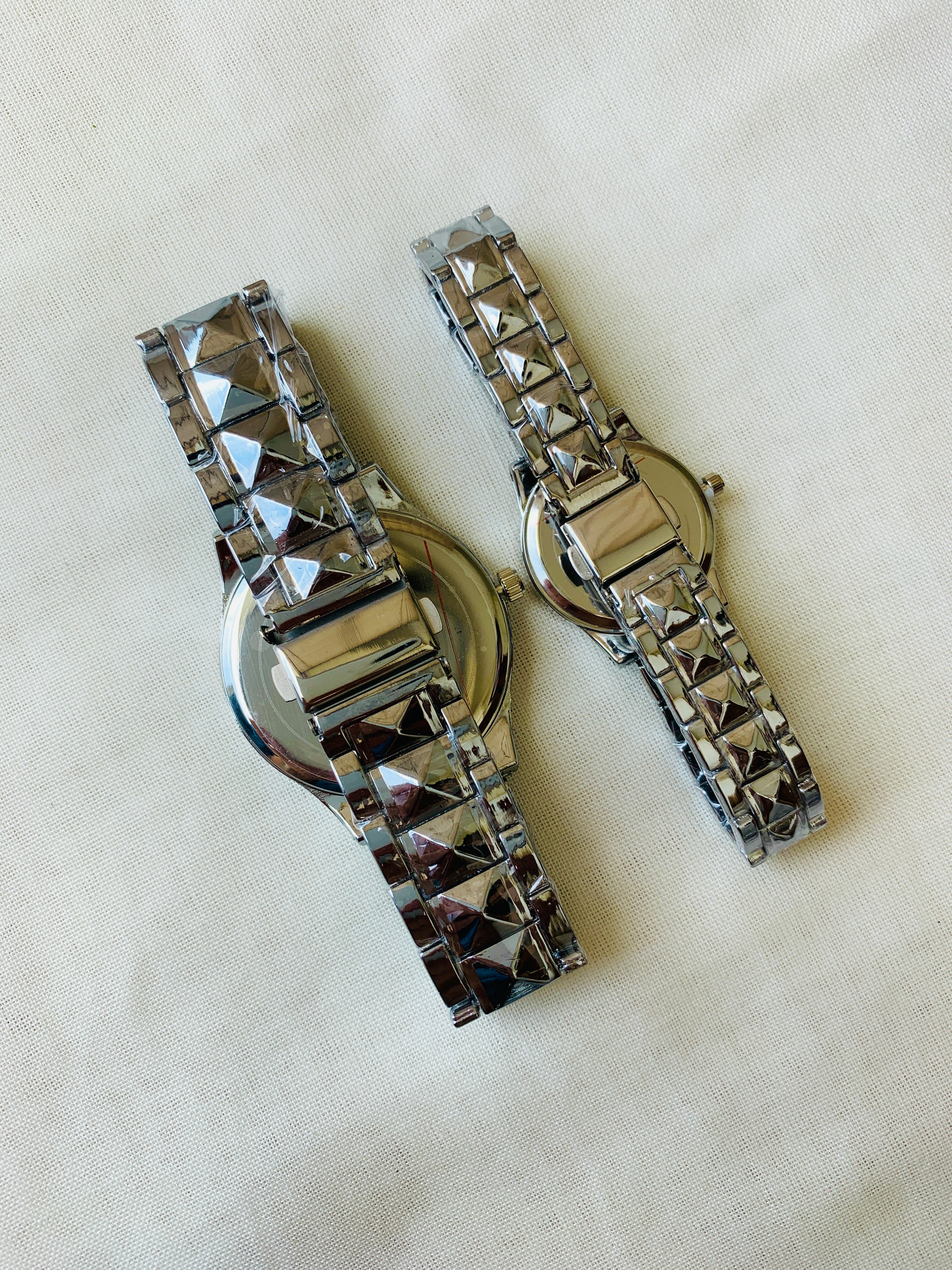 Wove Couple  Silver With Black Dial