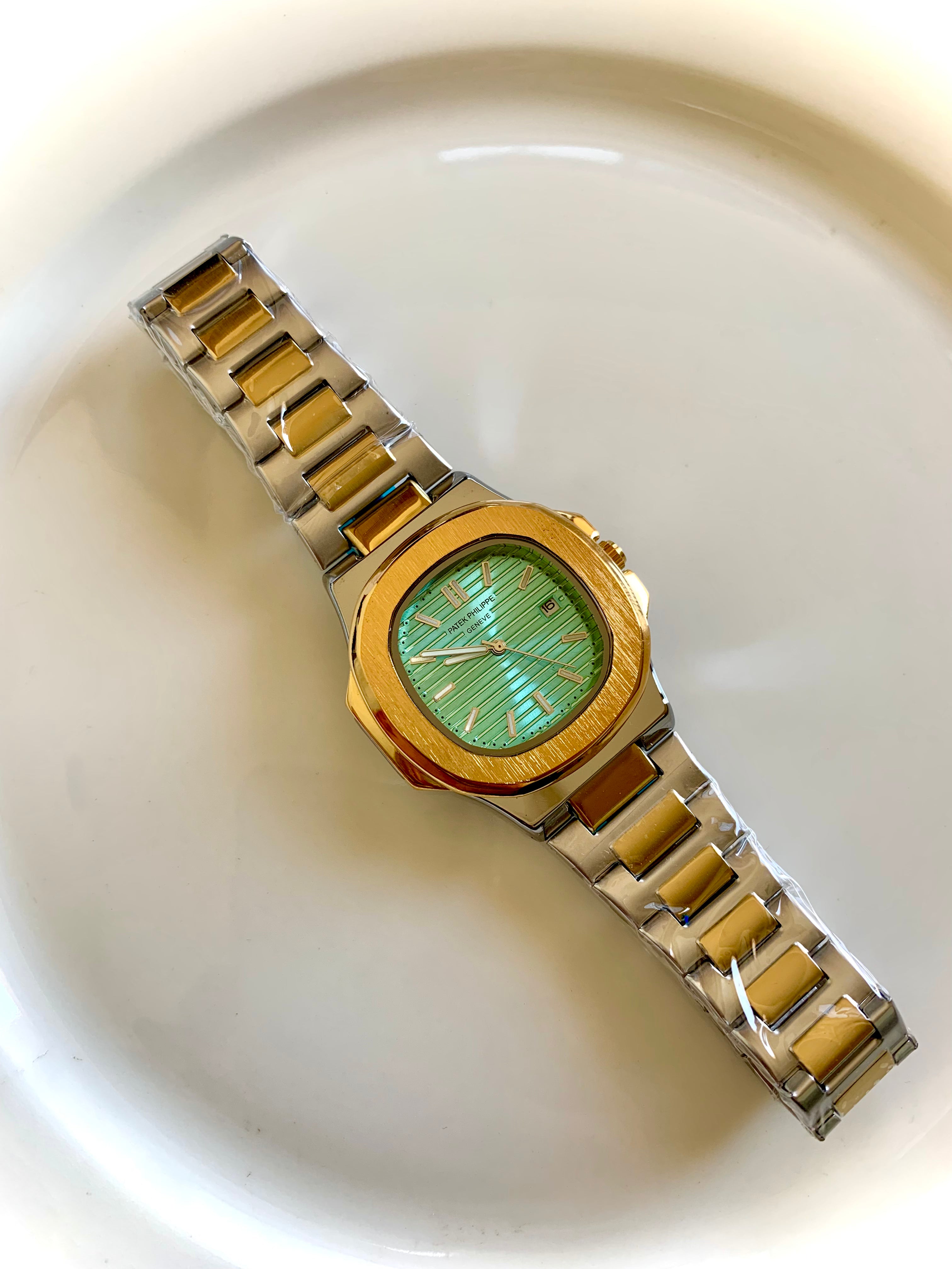 TWO-TONE PATEK PHILIPPE NAUTILUS