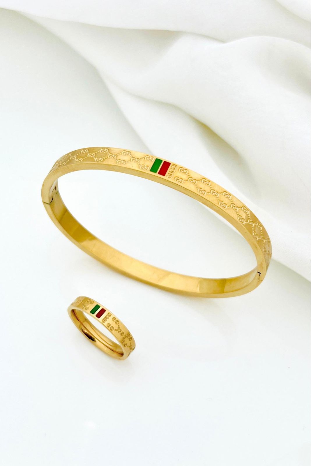 Italian Heritage Handcuff & Ring