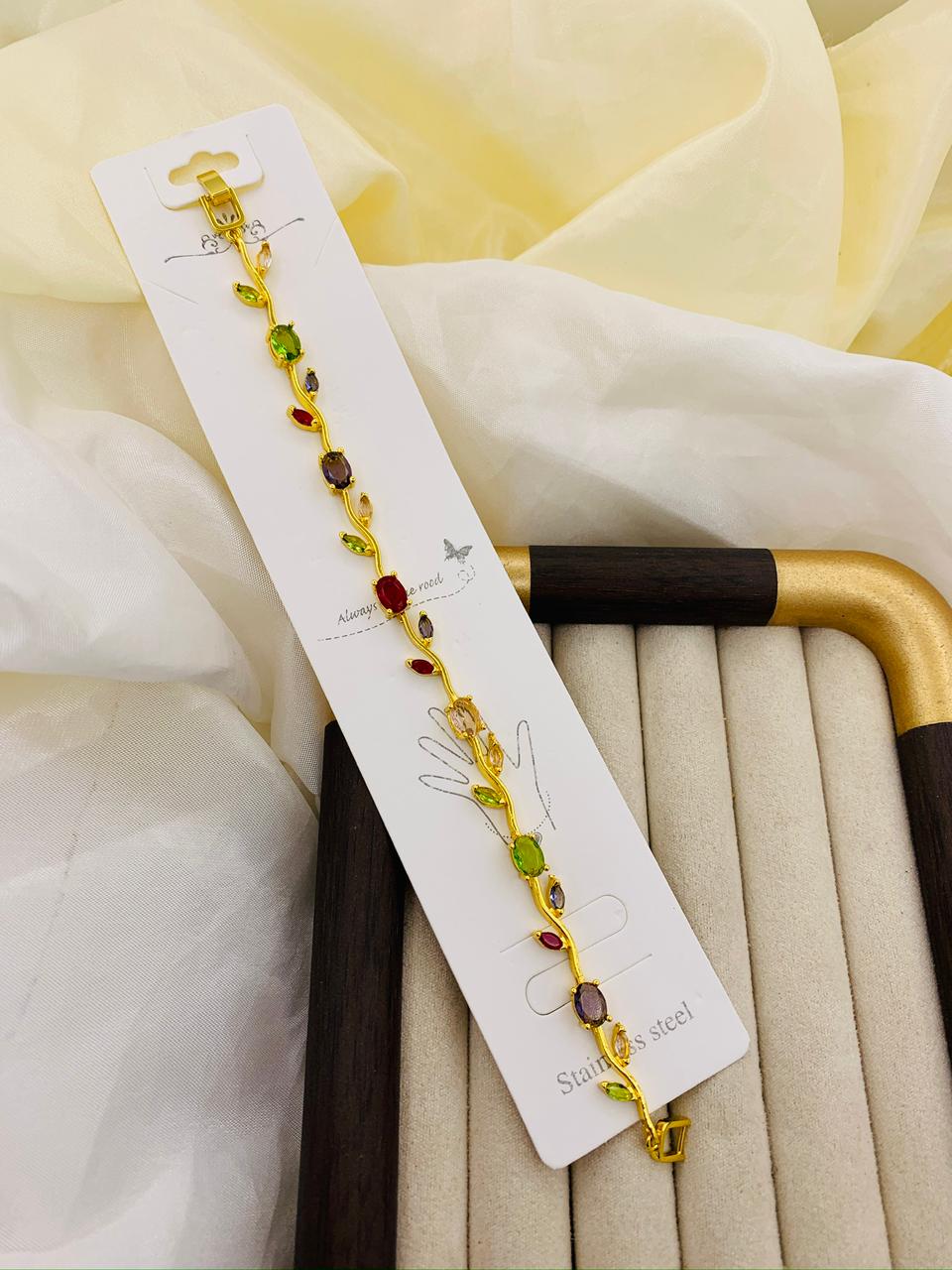 Tulip bracelet