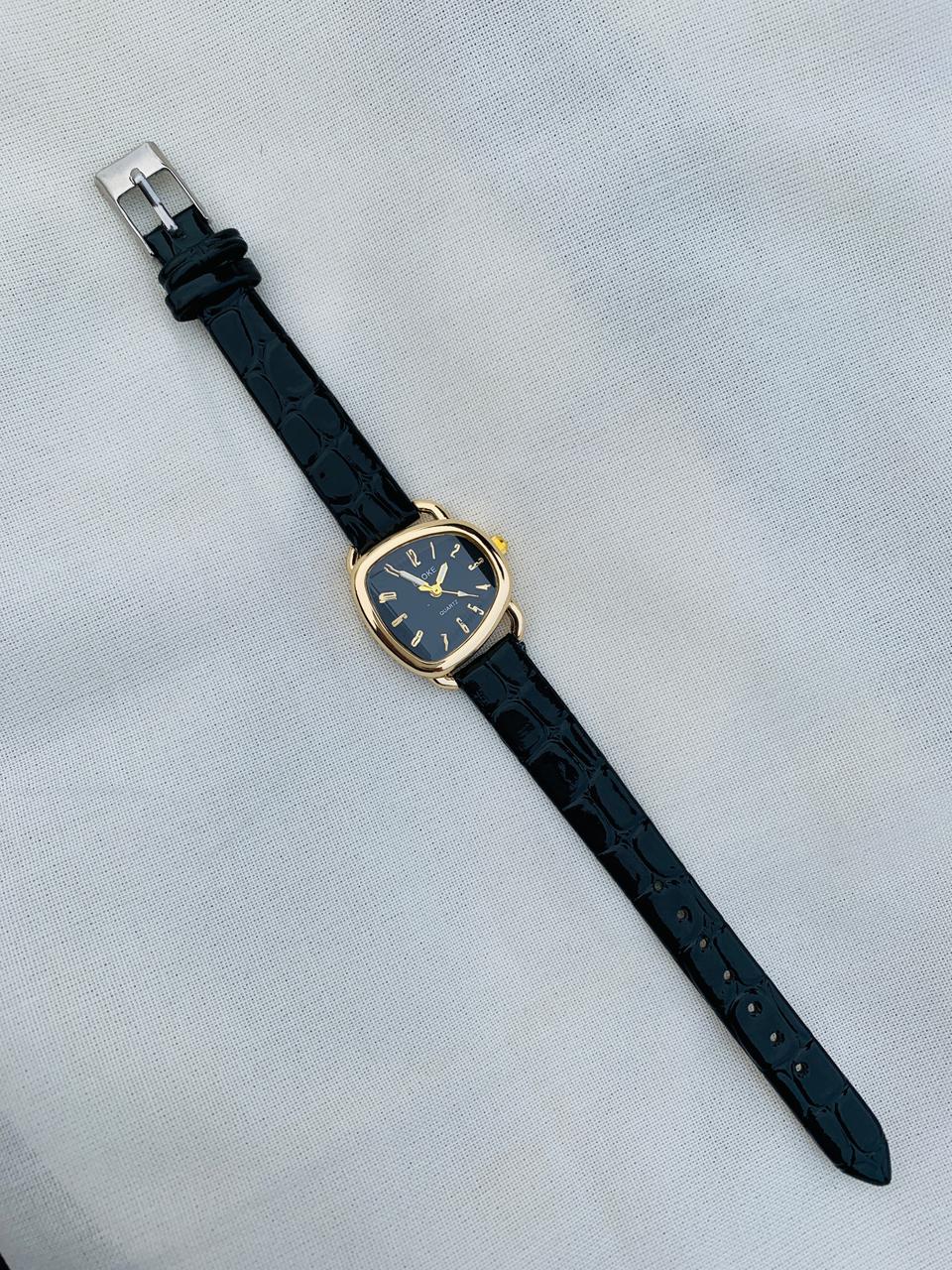 GRAND VOYAGER BLACK